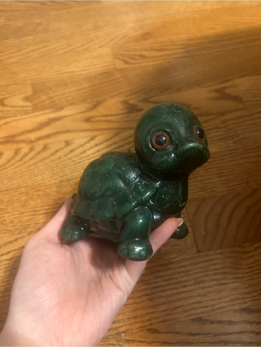 Vintage solid turtle candle
